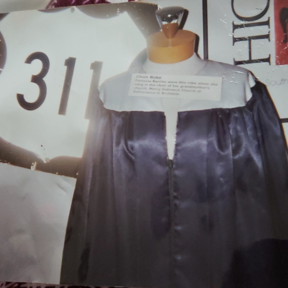 Original photo Fantasia choir robe